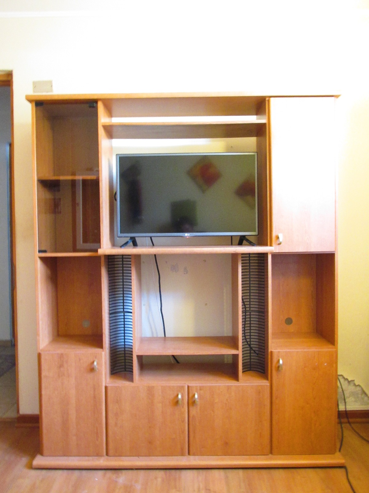 Mueble tipo centro entretenimiento impecable | TodoMercado Chile
